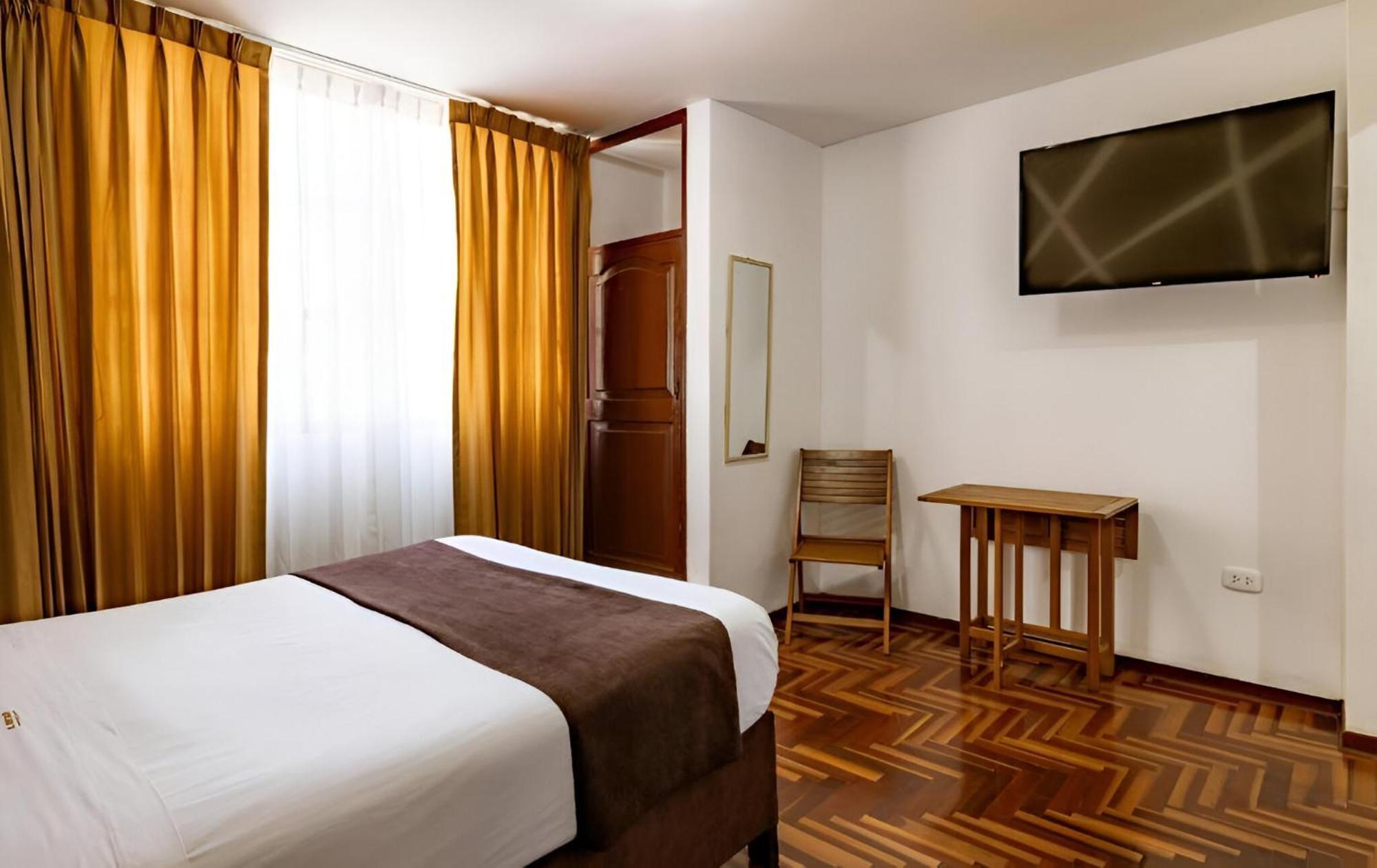 Hotel El Centurion Trujillo Exteriér fotografie